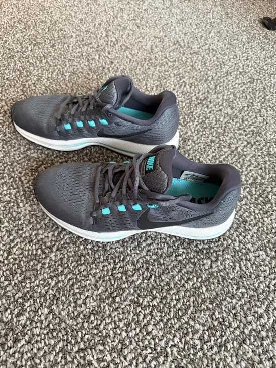 Nike Dark Gray Running Sneakers with Teal Accents - Picture 2 of 5